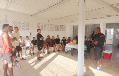 WhatsApp Image 2025 12 01 at 21.45.33 400x255 - Treinador Jonilson Veloso tem primeiro contato com jogadores e diretores do VilaVelhense