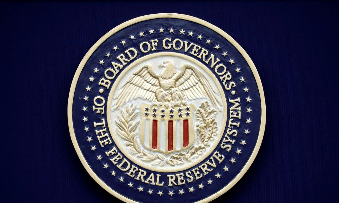 Trump usa acusação criminal como chantagem para reduzir juros, diz FED