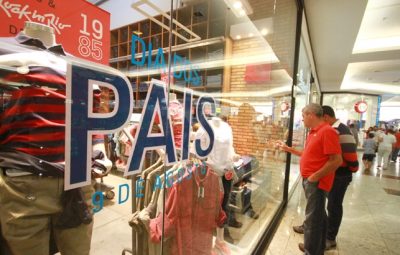 dia dos pais 400x255 - Vendas para o Dia dos Pais devem crescer 3% em relação a 2016