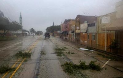 houston 400x255 - Harvey retorna à costa dos EUA e segue causando fortes chuvas no Texas