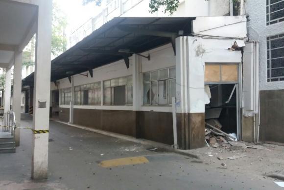 Teto do necrotério do Hospital Federal dos Servidores do Estado desaba no Rio