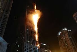 índice 4 - Autoridades de Dubai apagam incêndio que provocou evacuação de arranha-céu