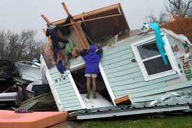 EUA afirmam que 100 mil casas sofreram danos durante passagem do Harvey