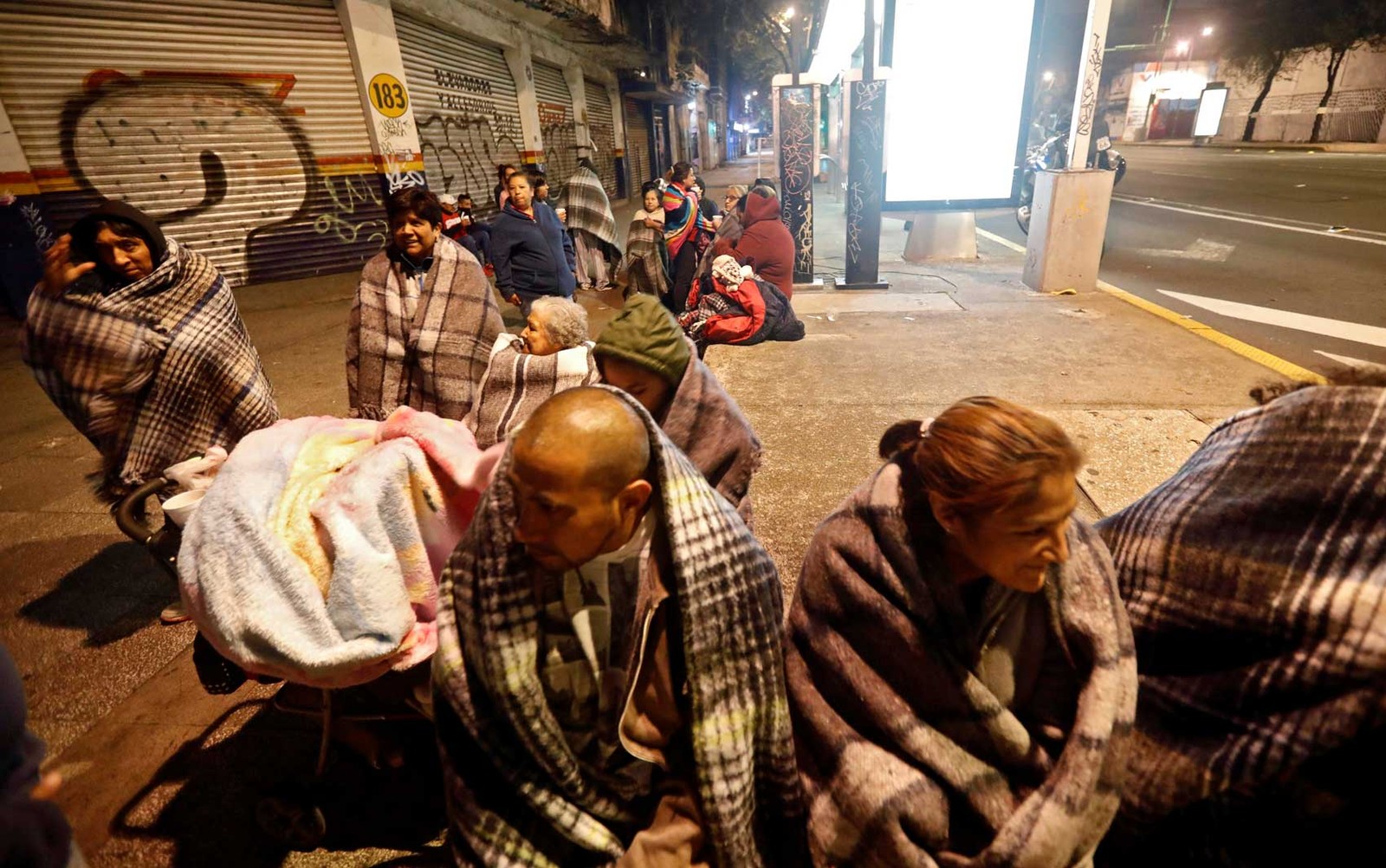 Forte terremoto sacode costa sul do México, deixa 32 mortos