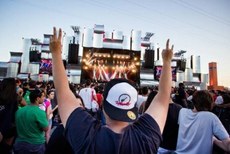 Rock in Rio deve injetar R$ 1,2 bilhão na economia do Rio Rock in Rio deve injetar R 12 bilhão na economia do Rio - Rock in Rio deve injetar R$ 1,2 bilhão na economia do Rio