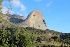 pedra azul - Bolinho de Feijoada em Pedra Azul