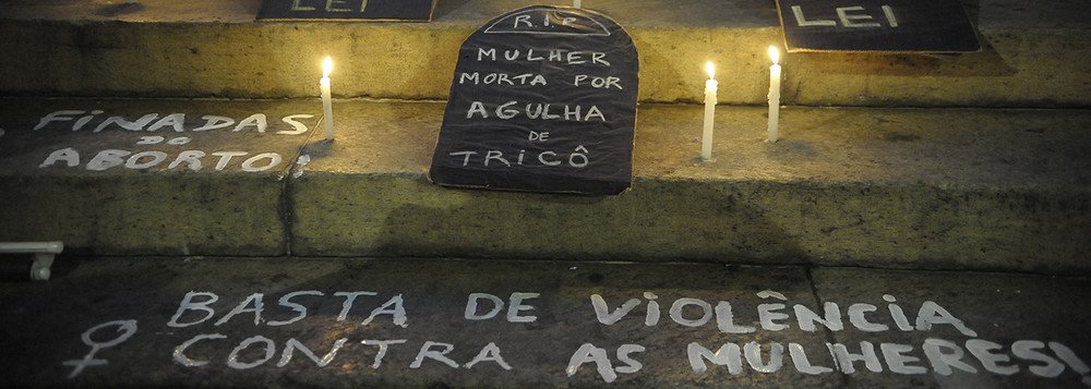 Brasil tem quase 900 mil processos sobre violência contra a mulher em tramitação