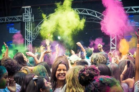 HOLI TEEN 2 anos, comemora o seu aniversário  sendo o melhor evento para adolescentes do país.