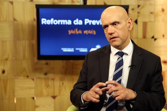Mudança na reforma da Previdência reduzirá em 40% economia estimada pelo governo