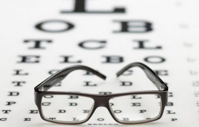 Mutirão de exames oftalmológicos confirma problemas de 400x255 - Mutirão de exames oftalmológicos confirma problemas de  visão em 53 estudantes de Cachoeiro e Marataízes