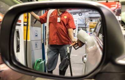 Petrobras anuncia alta de 190 no preço da gasolina e queda de 030 no diesel 400x255 - Petrobras eleva em 4% preço da gasolina nas refinarias