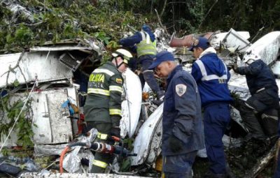 aviao da chapecoense 06 400x255 - Tragédia com avião da Chape completa um ano; relembre os fatos