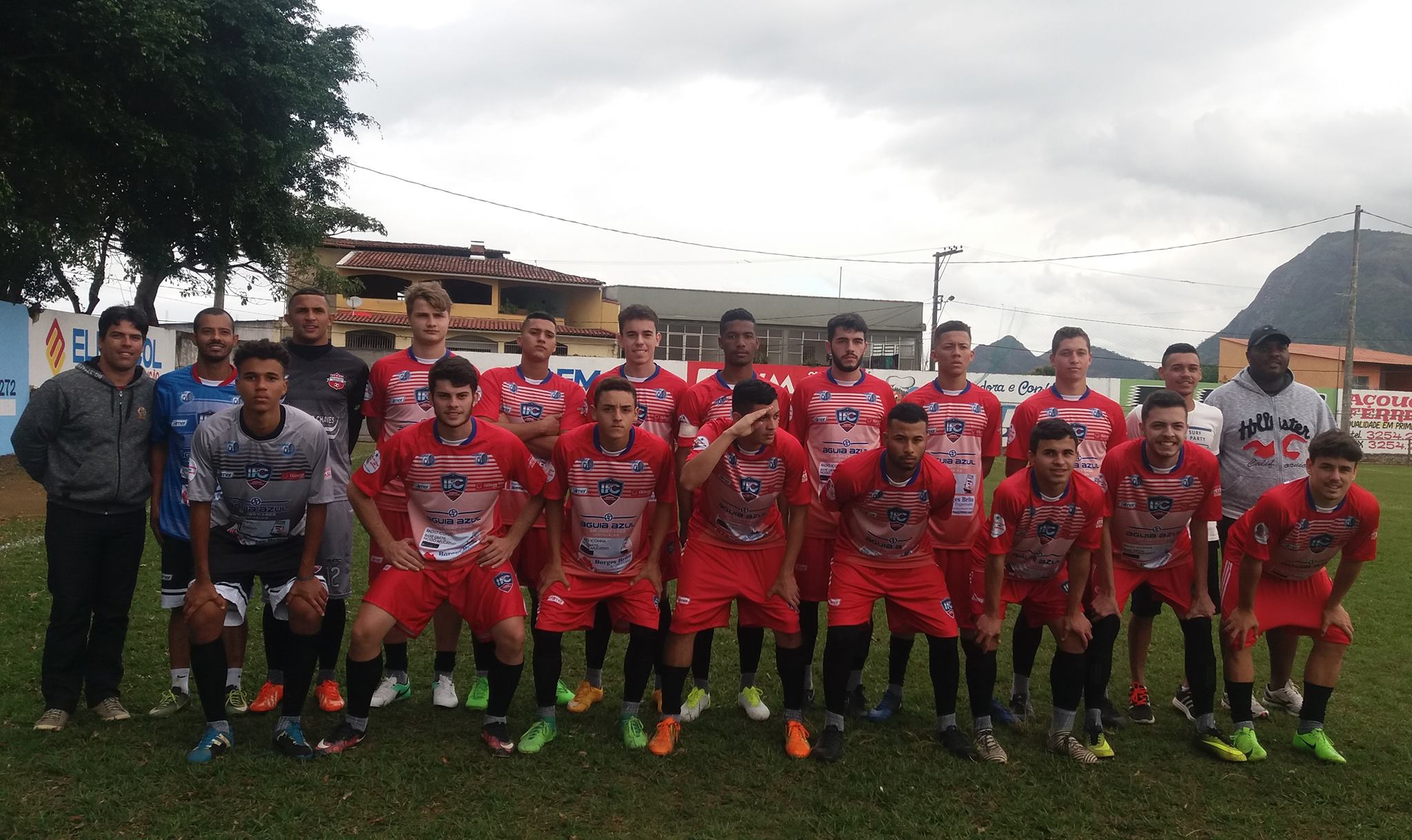 Iconha FC  enfrenta o Doze FC no KLEBER ANDRADE  neste domingo na Final do Campeonato CARIACIQUENSE SUB 20 DE 2017