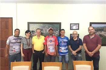 Prefeitura Parabeniza Equipe Sub 20 do Iconha Pelo Vice Campeonato