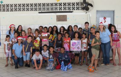 Natal Solidário Centro Educacional Comunitário Reame 400x255 - Empregados da ArcelorMittal Cariacica entregam  presentes para crianças de instituições sociais