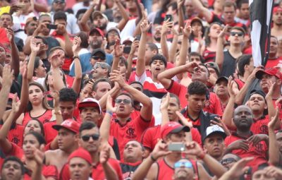 flaaaaa 400x255 - Fla vira aos 50 do 2º tempo e garante vaga na fase de grupos da Liberta; Vitória se salva