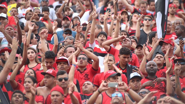 Fla vira aos 50 do 2º tempo e garante vaga na fase de grupos da Liberta; Vitória se salva