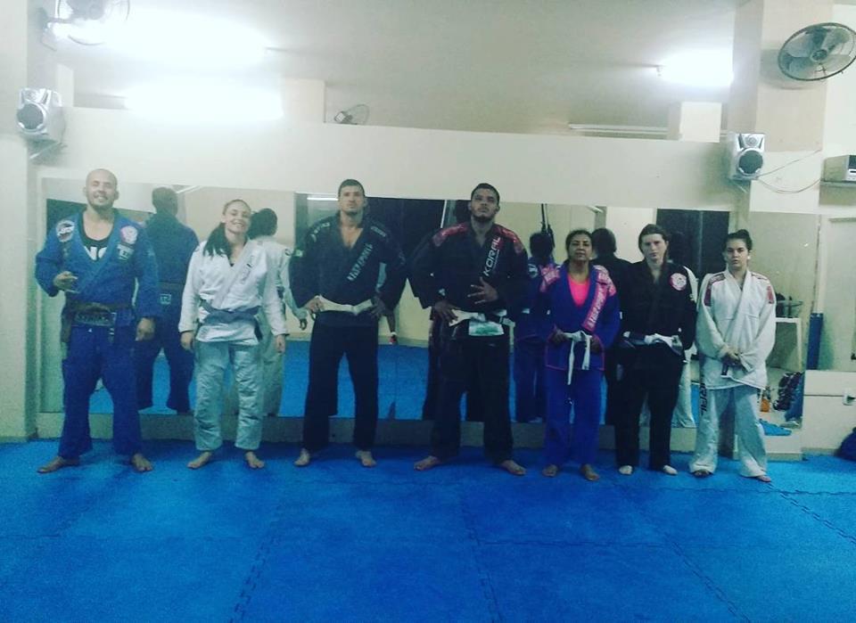 Atletas de Iconha participam de campeonato estadual de Jiu Jitsu em Cariacica