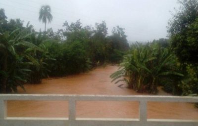 Chuva atinge região serrana do ES e aumento do nível de rio causa alagamentos em Santa Teresa 400x255 - Chuva atinge região serrana do ES e aumento do nível de rio causa alagamentos em Santa Teresa