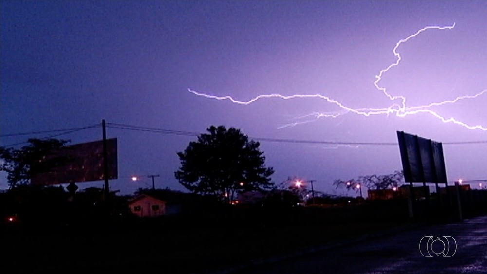 Tocantins registra quase 800 mil raios em nove dias; duas pessoas morreram