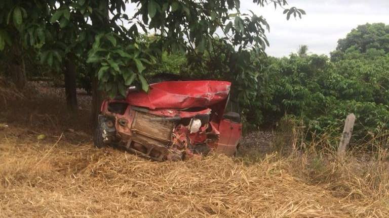 Grave acidente deixa um morto e dois feridos em Nova Venécia