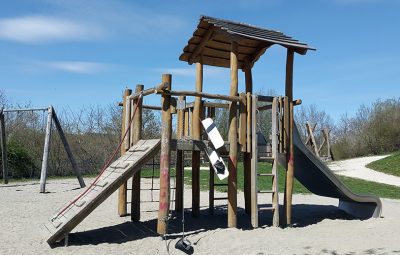 escorregador parque 787 400x255 - MUNICÍPIO É CONDENADO A INDENIZAR CRIANÇA FERIDA POR PREGOS SOLTOS EM ESCORREGADOR DE PARQUE MUNICIPAL