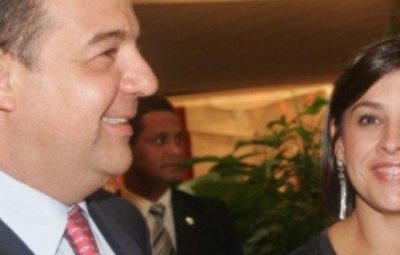 cabral e adriana 400x255 - Cabral e Adriana Ancelmo abrem mão de bens para serem leiloados