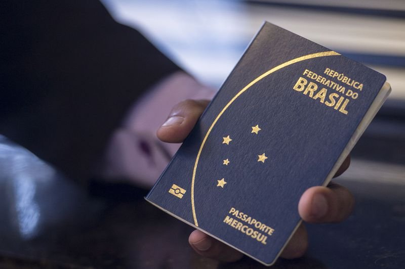 STJ proíbe suspensão de passaporte de devedor