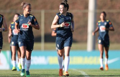 selecao feminina eua 1 400x255 - Seleção feminina de futebol já está nos EUA para o Torneio das Nações