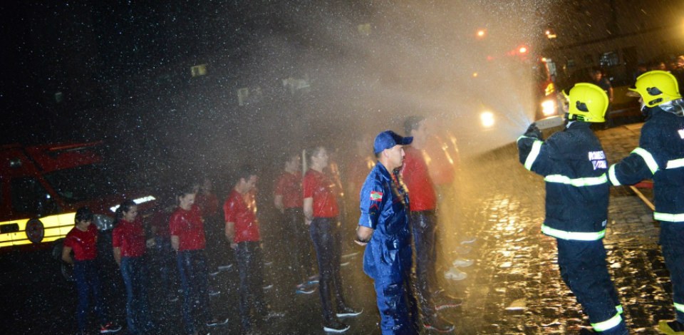Seja um voluntário no combate a queimadas