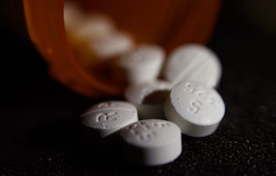 Mortes por overdose 400x255 - Mortes por overdose nos EUA batem recorde e chegam a quase 72 mil em 2017