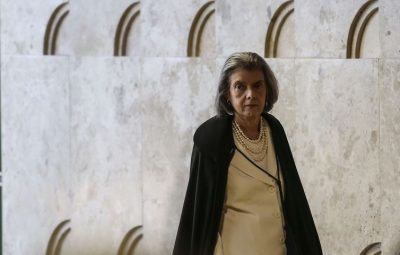 carmem 400x255 - Aumento de salário não é o melhor para o Brasil, diz Cármen Lúcia