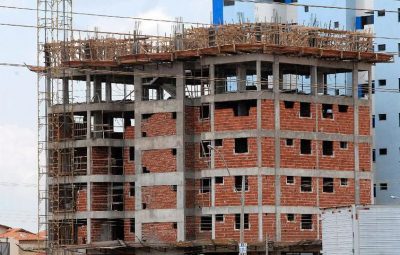 construção antonio cruz  400x255 - Índice da Confiança da Construção cai em agosto
