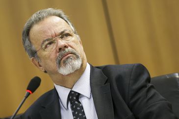 ministro da Segurança Pública Raul Jungmann - Empresas contratadas pelo governo deverão reservar vagas para presos