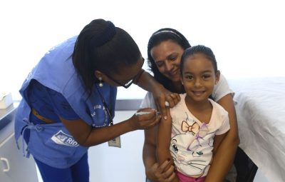 vacina 400x255 - Brasil tem 1.053 casos de sarampo confirmados
