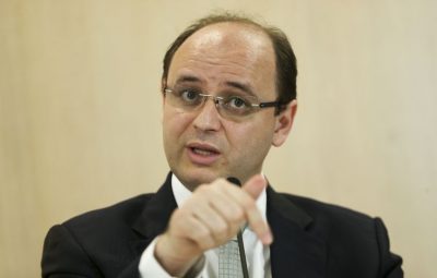 rossieli 400x255 - "Se quiserem melhorar o PIB, olhem para a educação", diz ministro