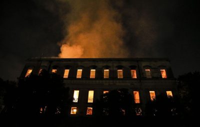 tnrgo abr 0309184338 400x255 - UFRJ: incêndio no Rio é a maior tragédia museológica do país