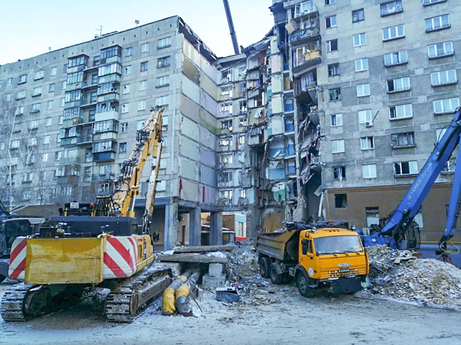 Passa de 30 número de mortos em prédio que desabou na Rússia
