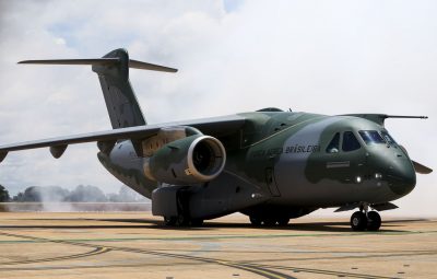 Acionistas da Embraer aprovam parceria com a Boeing 400x255 - Acionistas da Embraer aprovam parceria com a Boeing