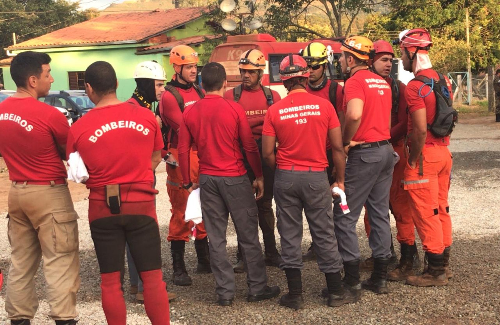 Buscas por vítimas entram no 10º dia em Brumadinho