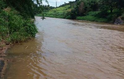 Rio Paraopeba 400x255 - Pará de Minas teme contaminação do Paraopeba e decreta emergência