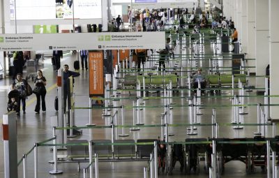 aeroporto 400x255 - Servidores da Receita devem ser revistados no aeroporto, diz Justiça