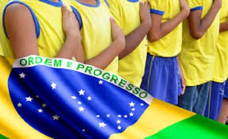 Em carta enviada a escolas, MEC pede execução do Hino Nacional