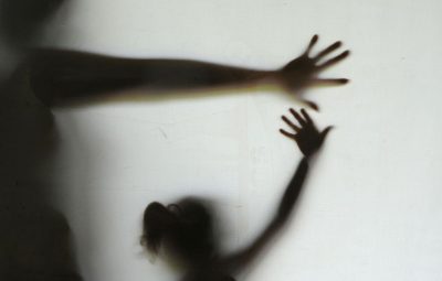 violencia contra mulher 400x255 - Após alta de 22% em feminicídios, Senado vota medidas contra violência doméstica
