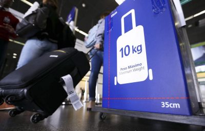 bagagem 400x255 - Despacho de bagagem de mão fora do padrão começa nesta quinta em mais 4 aeroportos