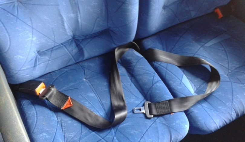 Mais da metade dos passageiros de ônibus não usam cinto de segurança