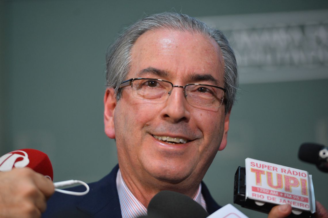 TRF-4 revoga a prisão de Eduardo Cunha