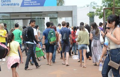 estudantes 400x255 - Enem: 3 milhões de estudantes já pediram isenção da taxa