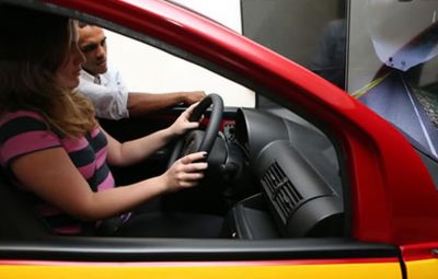 simulador 400x255 - Crise e novo comportamento reduzem interesse dos jovens em dirigir