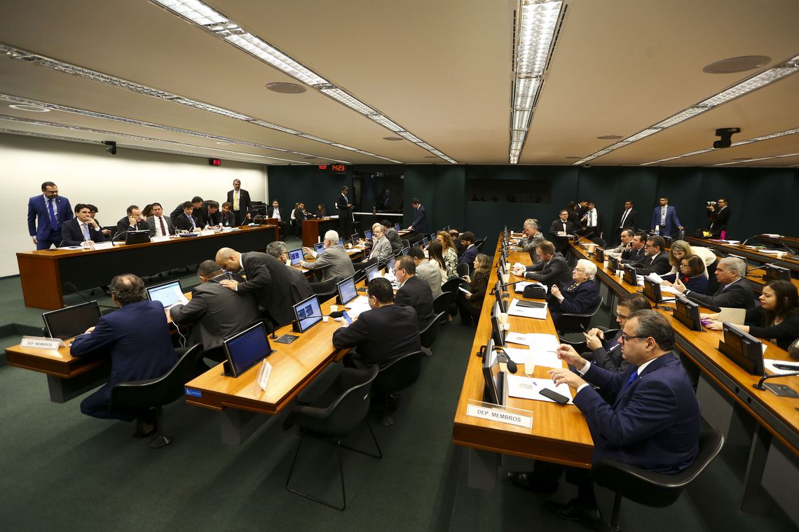 Oposição anuncia obstrução à reforma da Previdência